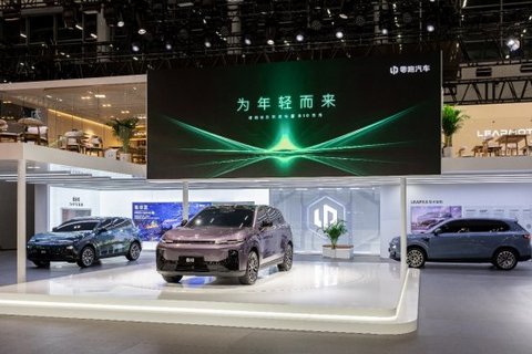 零跑全新B系列首款全球化车型B10广州车展国内首秀,将拉动零跑销量再攀高峰