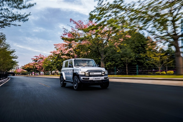 11萬起干崩服務(wù)器！奇瑞iCAR V23預(yù)售訂單突破31000單