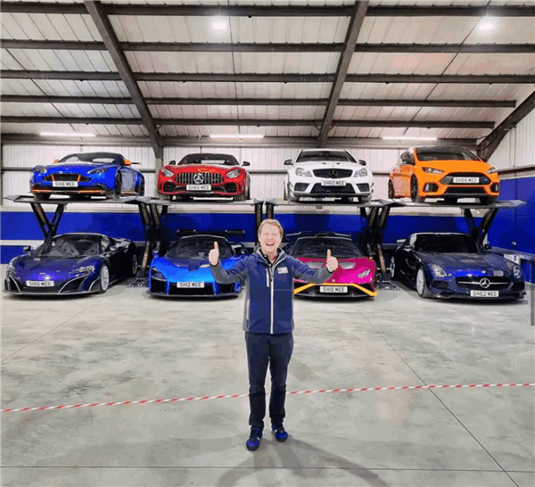 全球知名汽车网红shmee150买了台比亚迪海豹:3.8秒加速非常快