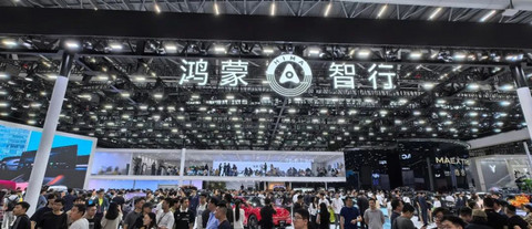 热闹的收官战役,明年能剩几家车企?丨“油车”不死