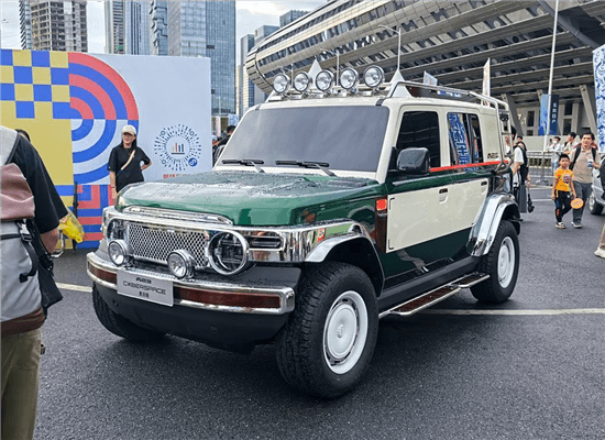 造型獨(dú)特 iCAR V23 CYBERSPACE復(fù)古版亮相