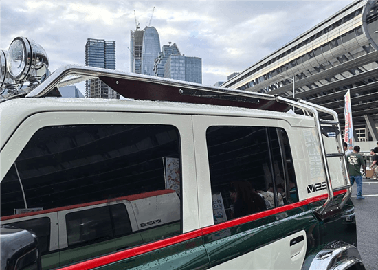 造型獨(dú)特 iCAR V23 CYBERSPACE復(fù)古版亮相