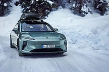 蔚来10月销量微降1%，李斌称主动调整促销政策