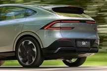小鹏神秘新SUV谍照曝光：P7+设计元素，G6+或G7命名成谜