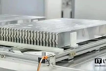 比亚迪2025年推新一代刀片电池，续航提升寿命延长