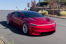 “车库工匠打造CyberRoadster，特斯拉Model 3变身超跑”