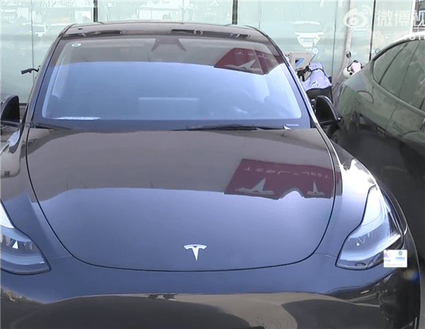 特斯拉車主被催促提車后第二天降價(jià)1萬 銷售：你去告吧 不接受調(diào)解