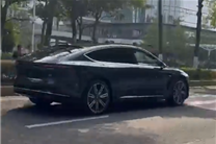 80萬的蔚來電動車上路了！蔚來ET9無偽實(shí)車路試：豪氣十足