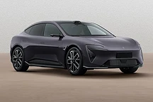 阿维塔06中型轿车申报：三种动力版本亮相