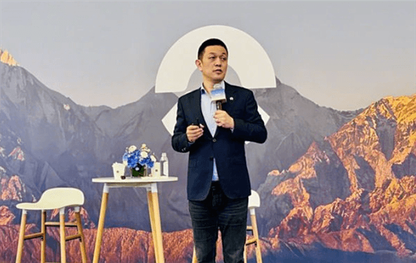 李斌：蔚來過去三年未達到目標 增長速度跟比亞迪比太慢了