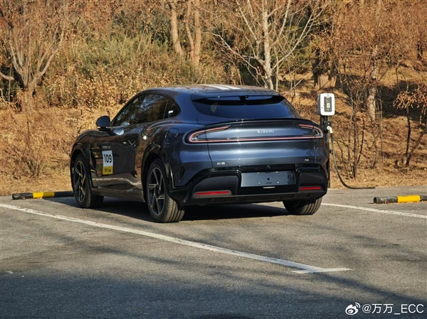 明年大爆款 小米YU7實車首次曝光：顏值高到沒朋友