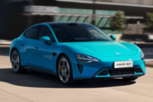 小米汽车车位到车位先锋版招募“千人体验团”，OTA升级新增视觉语言模型