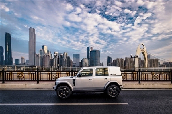 10萬級純電硬派SUV！奇瑞iCAR V23上市一周大定突破萬臺 