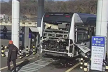 韓國(guó)一氫燃料公交車爆炸致3人重傷：該市停運(yùn)全部氫能公交