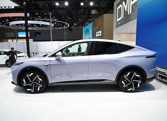 全新飛凡R7明年3月上市 現(xiàn)款車型優(yōu)惠6萬元