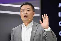 何小鵬預言1月開啟淘汰賽 價格戰將點燃 小鵬將推多款AI技術車型