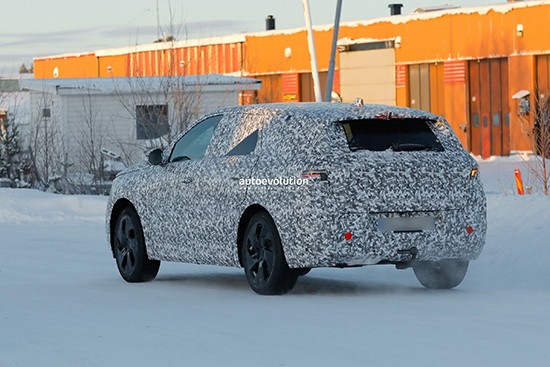 定位純電緊湊型SUV 歐寶Grandland EV諜照