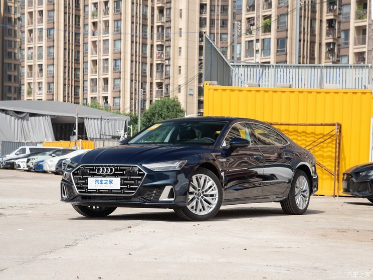 上汽奧迪 奧迪A7L 2024款 45TFSI S-line 筑夢型 流晶套裝