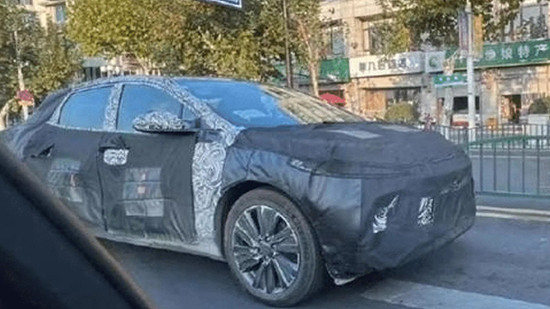 蔚來(lái)子品牌阿爾卑斯旗下新車諜照曝光