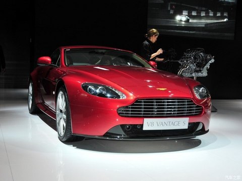 阿斯顿・马丁 V8 Vantage 2012款 龙年88中国限量版