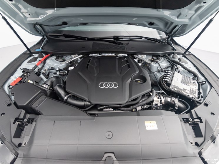 上汽奧迪 奧迪A7L 2024款 55 TFSI quattro RS 套件競(jìng)速版