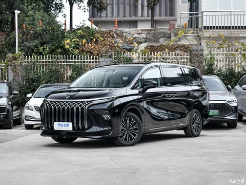 东风风行 风行-V9 2023款 PHEV 基本型