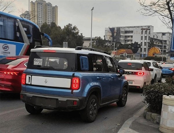 五門五座設計！寶駿悅也PLUS實車曝光：一季度有望上市