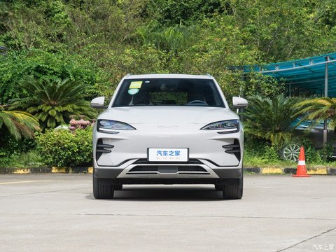 比亚迪 宋PLUS新能源 2023款 冠军版 EV 520KM 豪华型