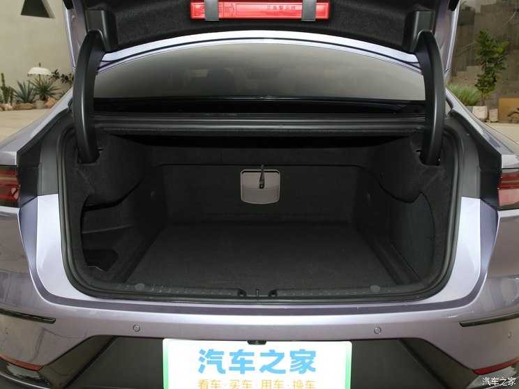 比亞迪 漢 2024款 EV 榮耀版 715KM前驅(qū)旗艦型