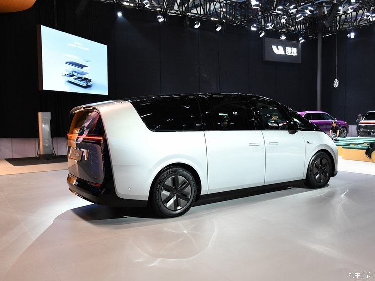 理想汽車 理想MEGA 2024款 Max