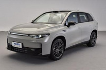 售12.88万起 纯电增程可选 零跑C10上市