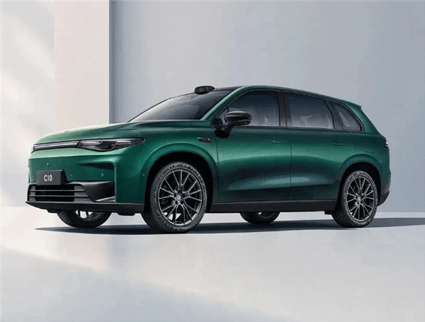 零跑C10上市后有車主退訂：稱其價(jià)格還不夠卷
