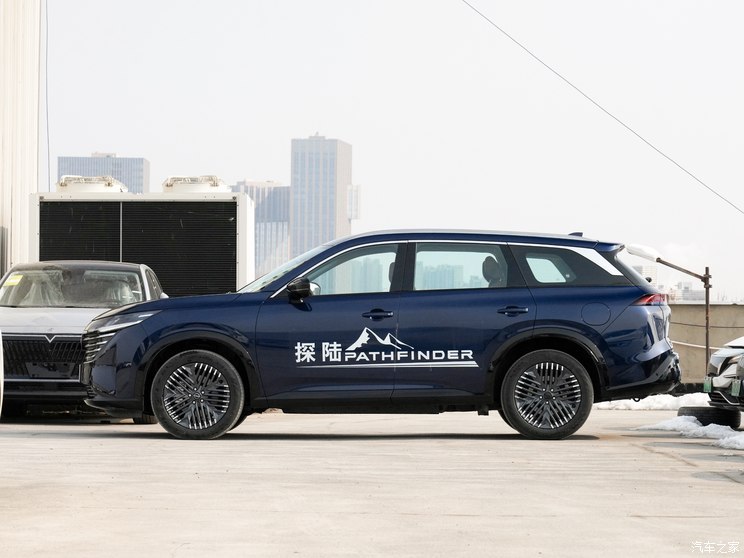 東風(fēng)日產(chǎn) 探陸 2024款 380VC-TURBO 四驅(qū)智駕版 7座