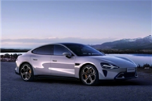 SU7月底见！小米汽车全国首批直营店开始装修