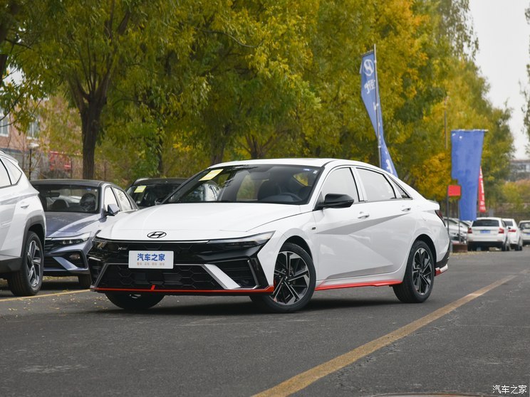 北京現(xiàn)代 伊蘭特 2023款 240TGDi DCT N Line GLX精英版