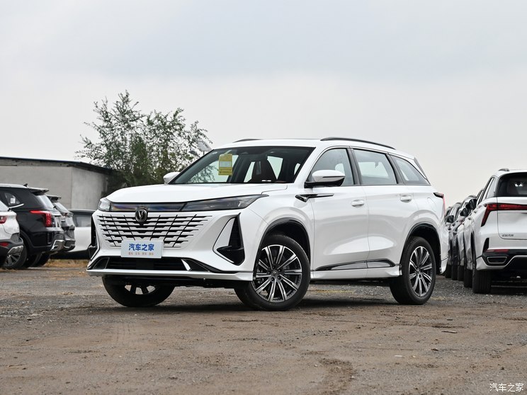 長(zhǎng)安汽車(chē) 長(zhǎng)安CS75 PLUS 2023款 第三代 2.0T 自動(dòng)旗艦型