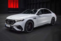新款梅赛德斯-AMG E 53官图公布 搭3.0T插混动力