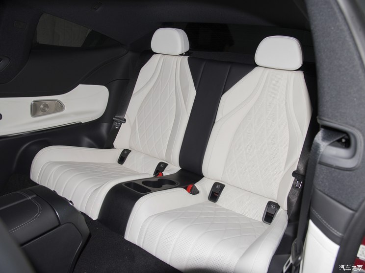 奔馳(進(jìn)口) 奔馳CLE 2024款 300 4MATIC Coupe