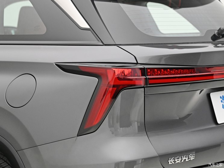 長安汽車 長安CS75 PLUS 2024款 第三代 冠軍版 基本型