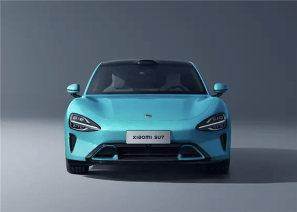 小米車SU7、特斯拉Model Y同框多角度實拍：誰更好看