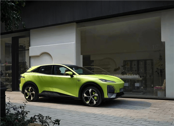 深藍S7純電版車型全系漲價1萬：現款17.99萬起售