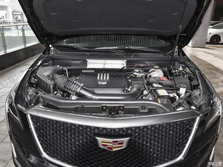 上汽通用凱迪拉克 凱迪拉克XT5 2024款 2.0T 四驅(qū)尊貴型（至臻版）