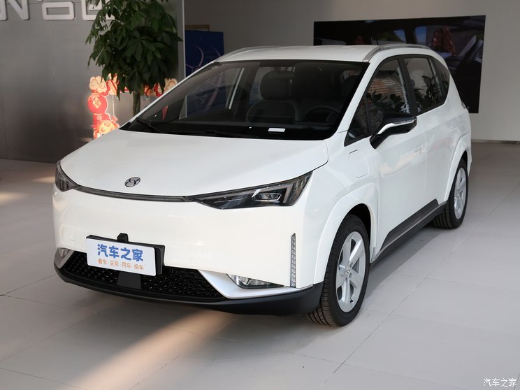 合創(chuàng)汽車 合創(chuàng)Z03 2022款 510km 潮享版 135kW 64.23kWh