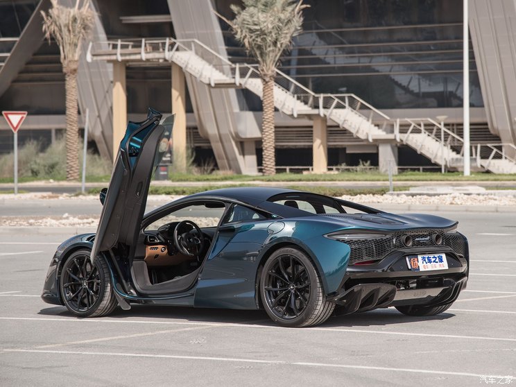 邁凱倫 Artura 2023款 3.0T Hybrid 標(biāo)準(zhǔn)型