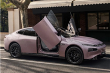 比小米SU7更酷炫 小鹏P7i 702 Max鹏翼版上市:24.99万元