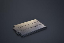 智己L6全球首搭量产超快充固态电池