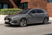 内饰配置升级明显 新款现代i30家族官图发布