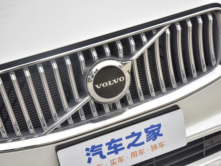 沃爾沃(進(jìn)口) 沃爾沃XC90 2024款 B6 智逸豪華版 7座