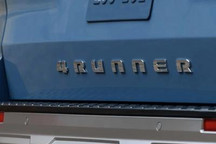 前脸或近似坦途 全新丰田4Runner预告图