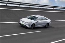 奇瑞挑战混动车失速难题！风云A8馈电180km/h连续行驶1小时